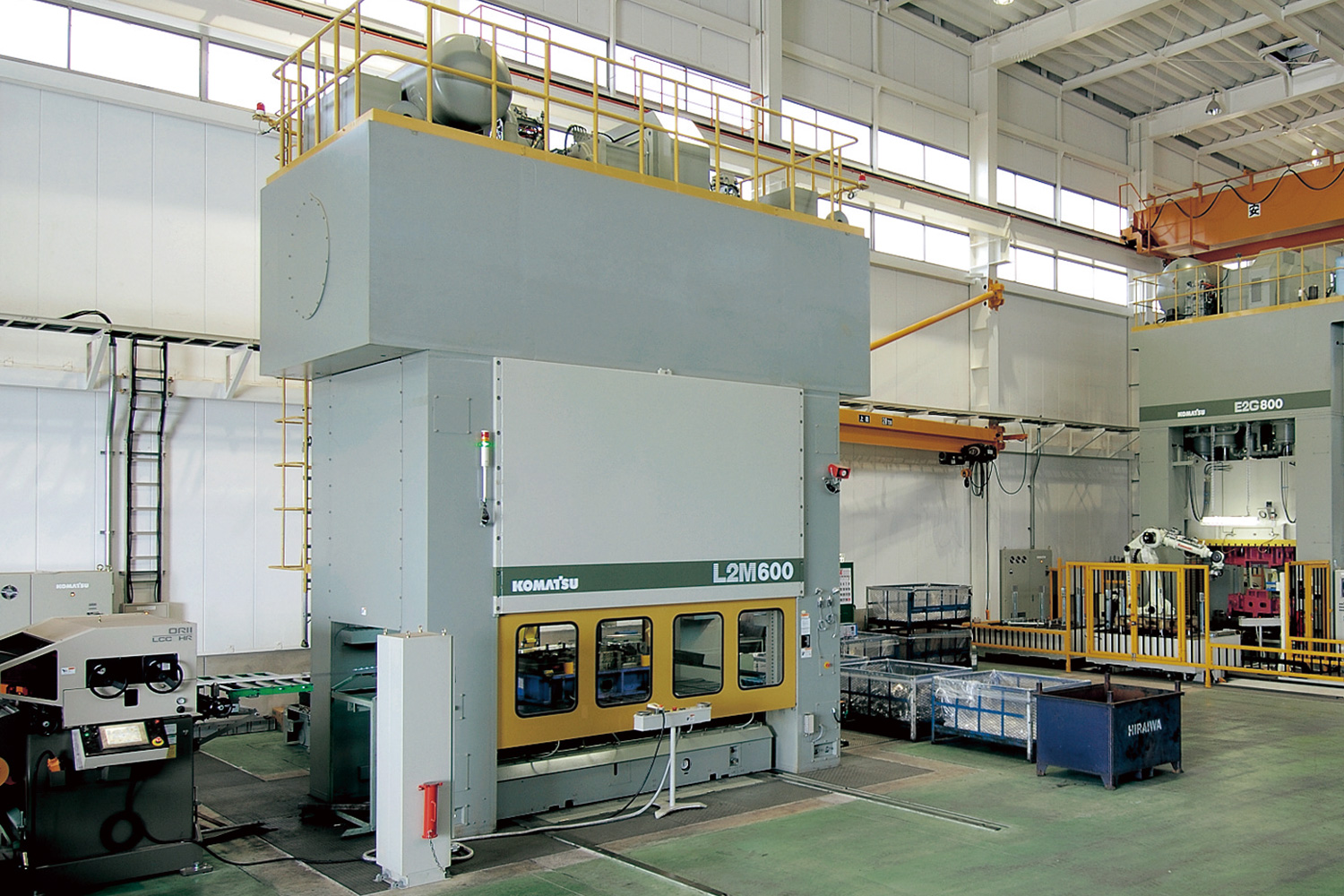 600t ブランキングプレス