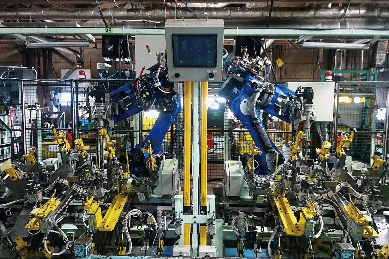 溶接ロボットライン